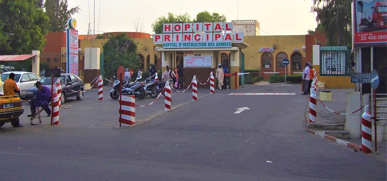 1280px HC3B4pital Principal de Dakar