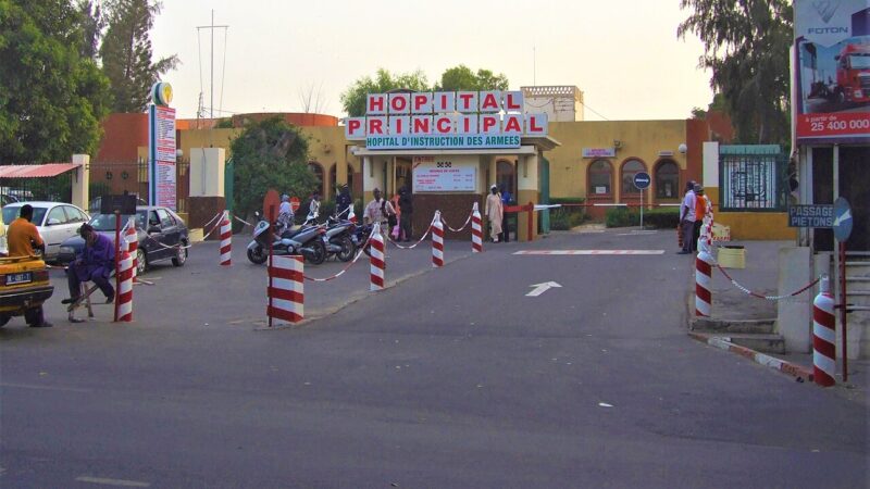 1280px HC3B4pital Principal de Dakar