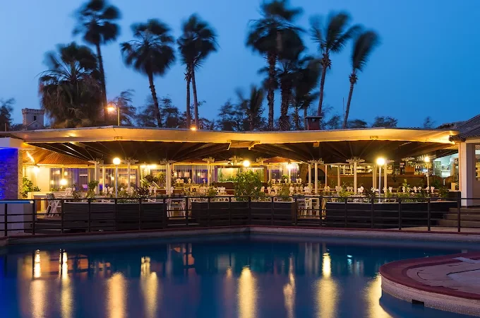 restaurant pointe des almadies