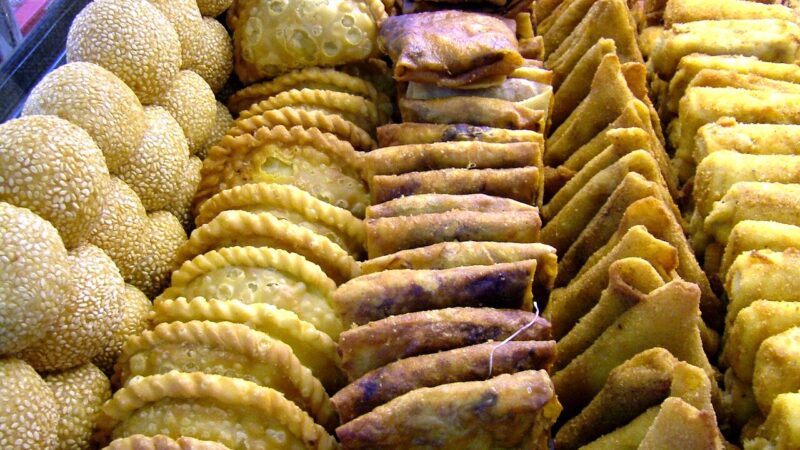 1280px Fried snacks