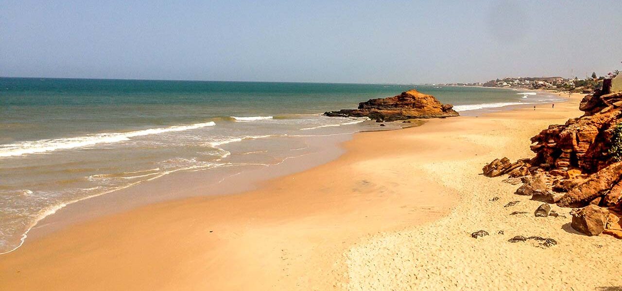 La plage de Toubab Dialaw