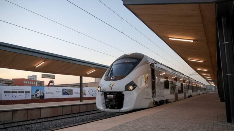 Le TER C3A0 la gare de Dakar2C le 15 janvier 2019